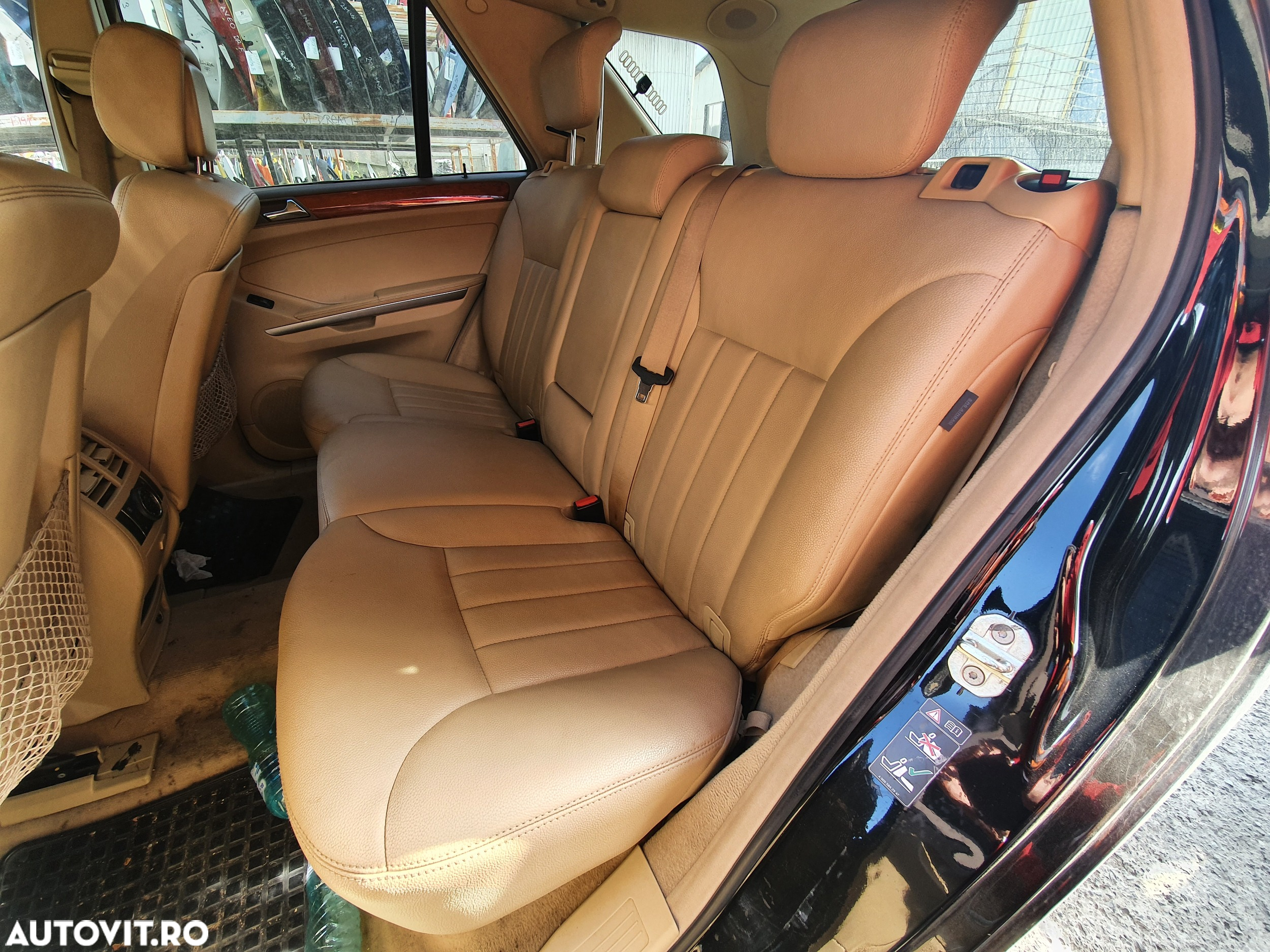 Dezmembrari  Mercedes-Benz ML / M-CLASS (W164)  2005  > 0000 ML 320 C - 8