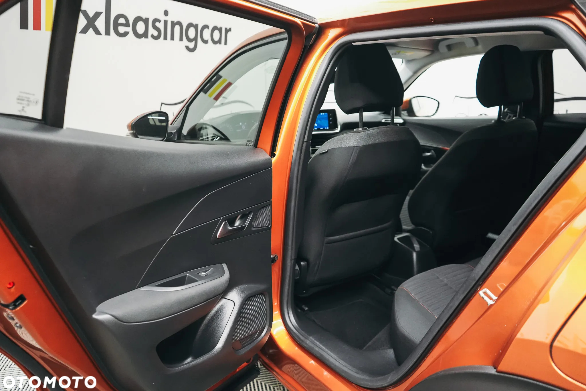 Peugeot 2008 1.5 BlueHDi Allure S&S EAT8 - 17