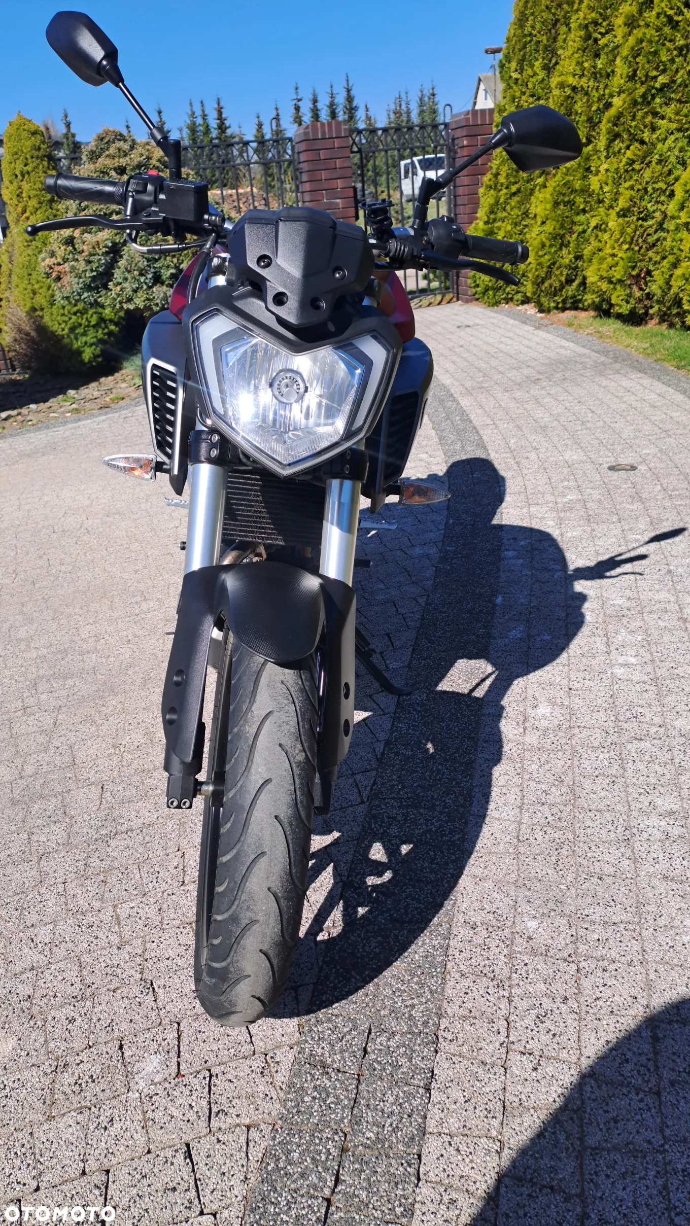 Yamaha MT - 16