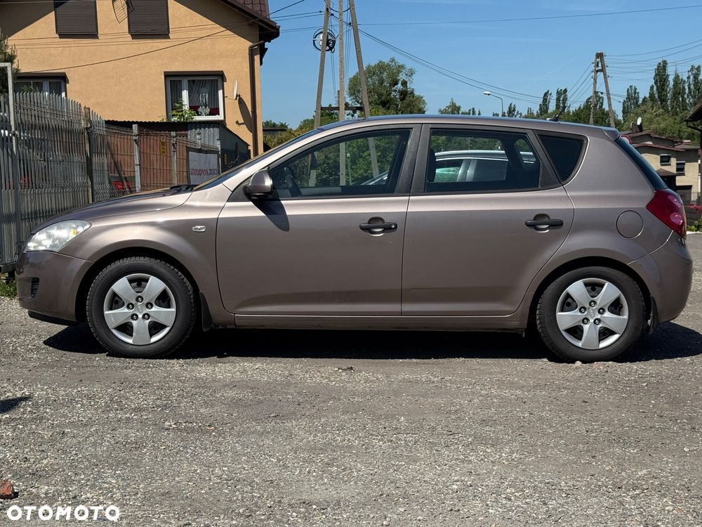 Kia Ceed 1.6 Comfort - 8