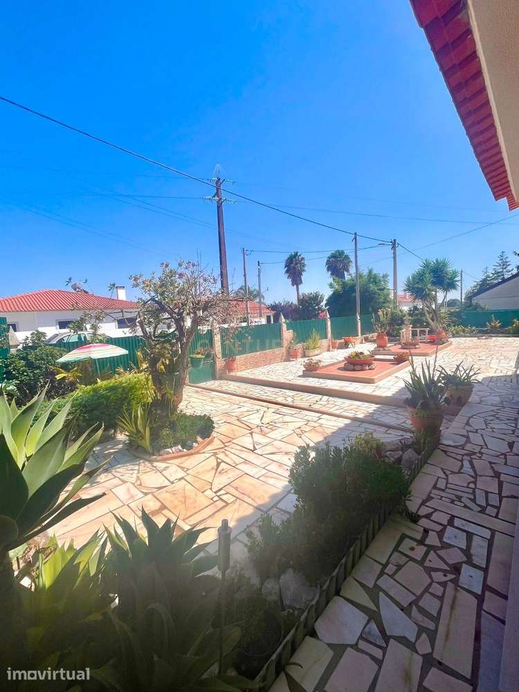 Moradia T2+2 Térrea com Piscina, Anexo de 50 m² e Lote de 1.690 m² - Grande imagem: 5/45