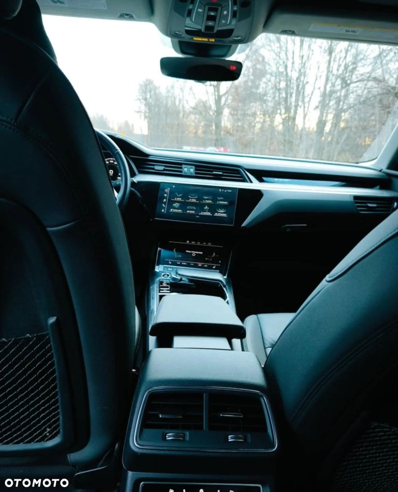 Audi e-tron 55 Quattro S Line - 14
