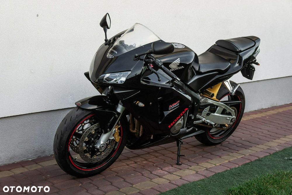 Honda CBR - 6