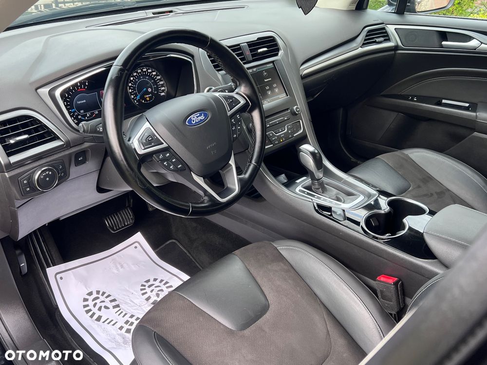 Ford Mondeo 2.0 TDCi Titanium PowerShift - 27