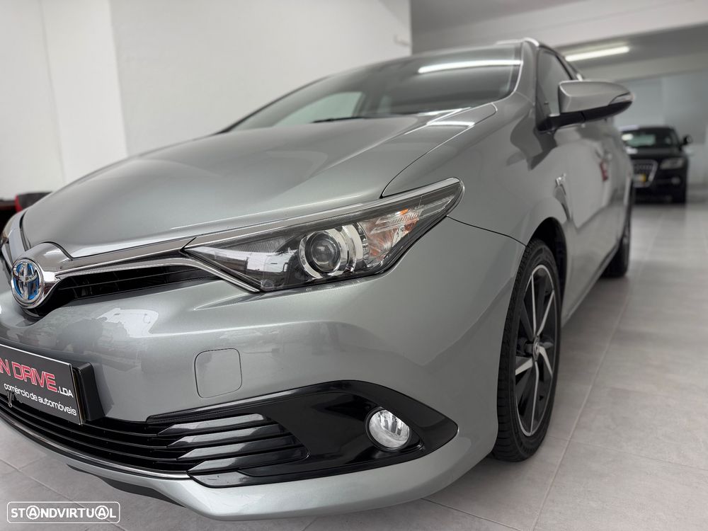 Toyota Auris 1.8 HSD Active - 3