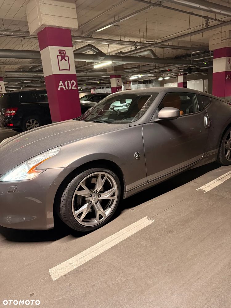 Nissan 370 Z - 3