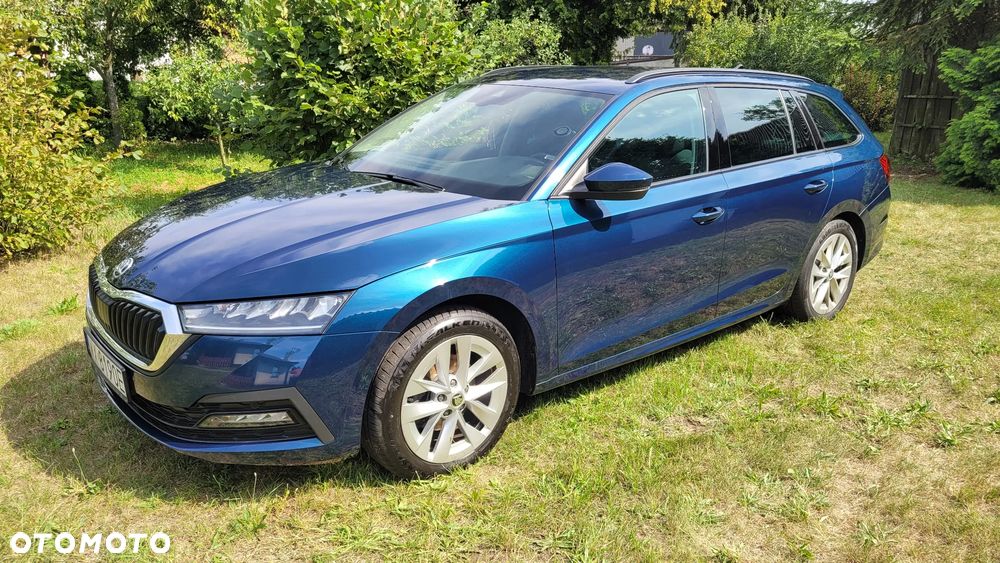Skoda Octavia 2023 photo 2