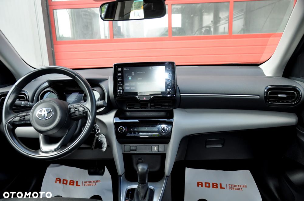 Toyota Yaris Cross Hybrid 1.5 Comfort - 30