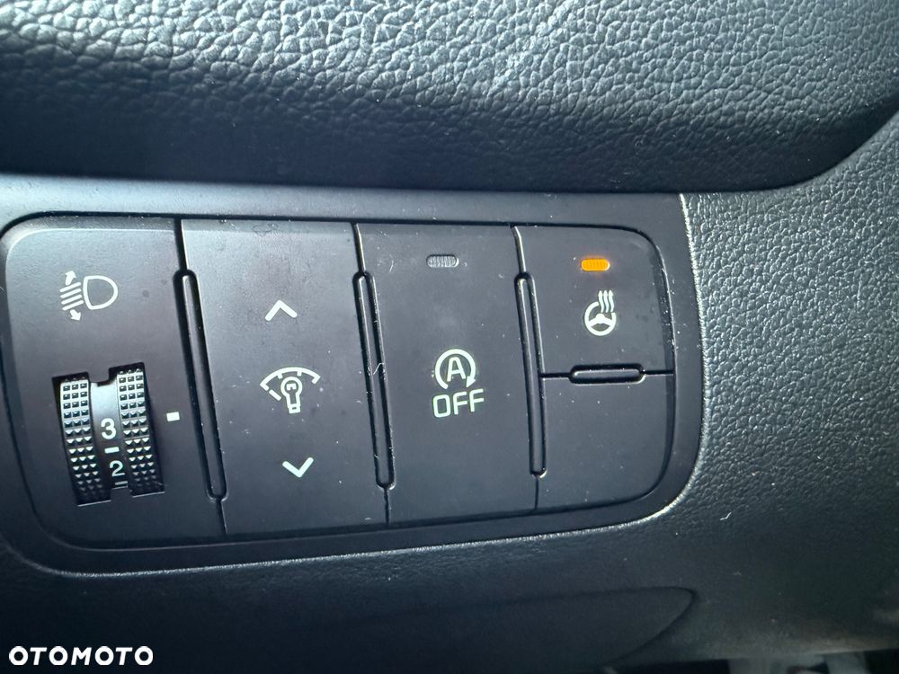 Kia Ceed 1.6 CRDi 136 ISG Dream Team Edition - 17