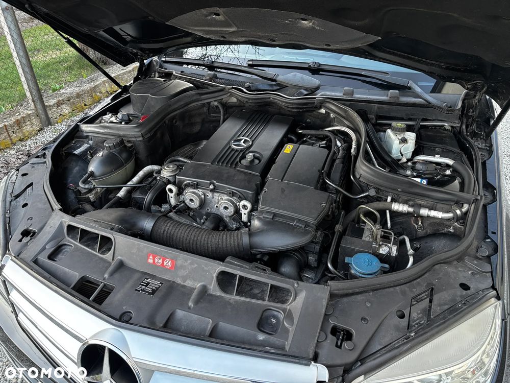 Mercedes-Benz Klasa C 180 Kompressor Avantgarde - 40
