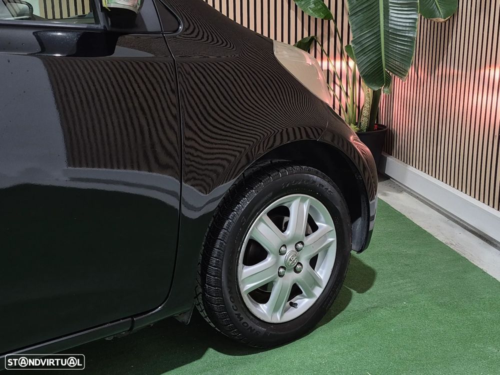 Toyota iQ 1.0 VVT-i - 4