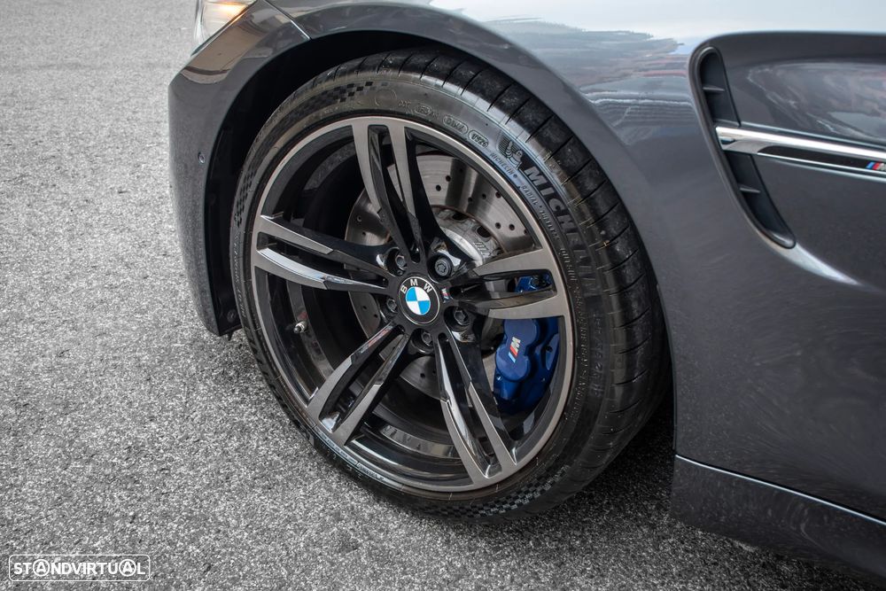 BMW M4 Auto - 4