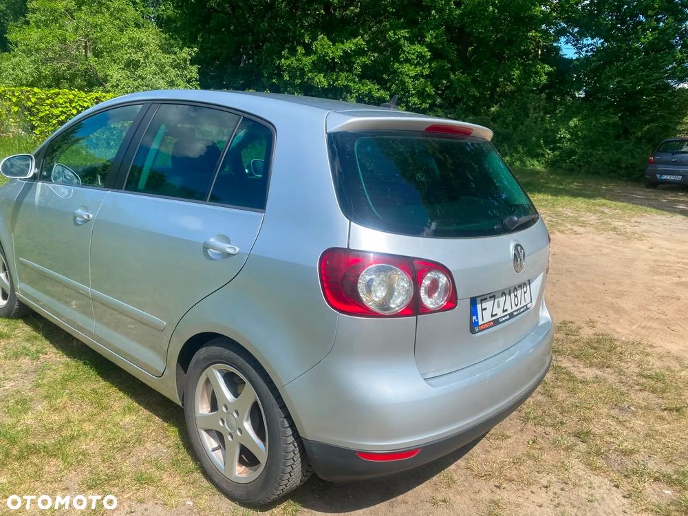 Volkswagen Golf Plus 1.6 FSI Comfortline Tiptr - 3