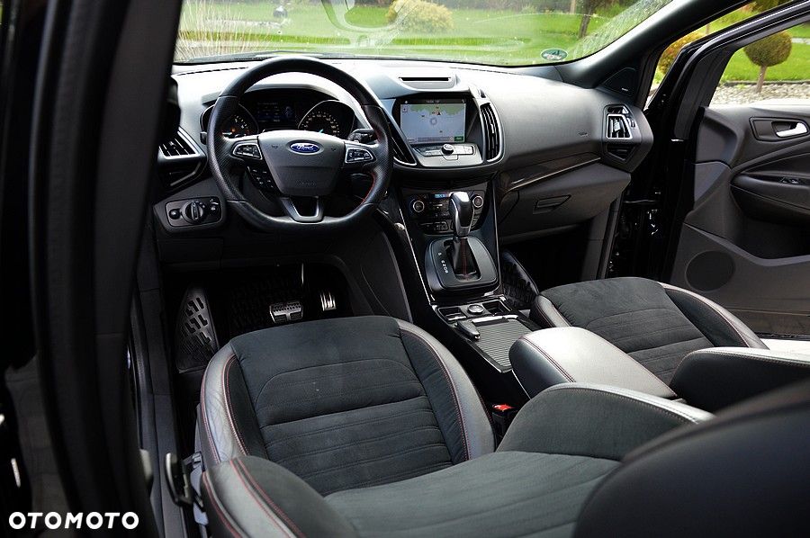 Ford Kuga 1.5 EcoBoost 2x4 ST-Line - 26