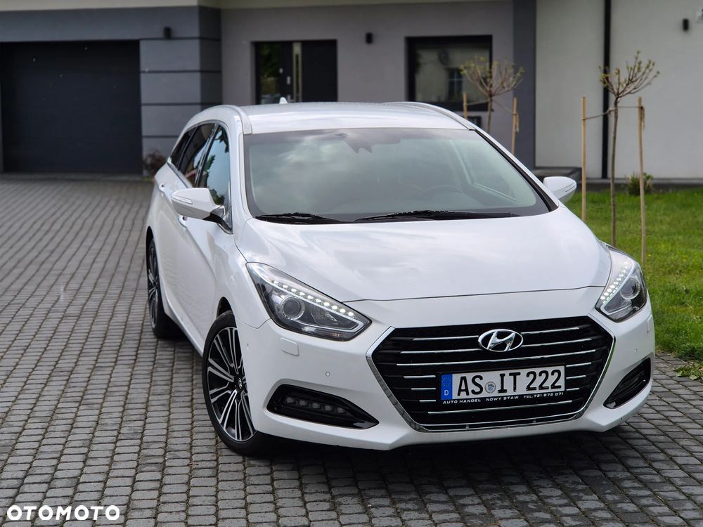 Hyundai i40 Kombi 1.7 CRDi DCT Premium - 27