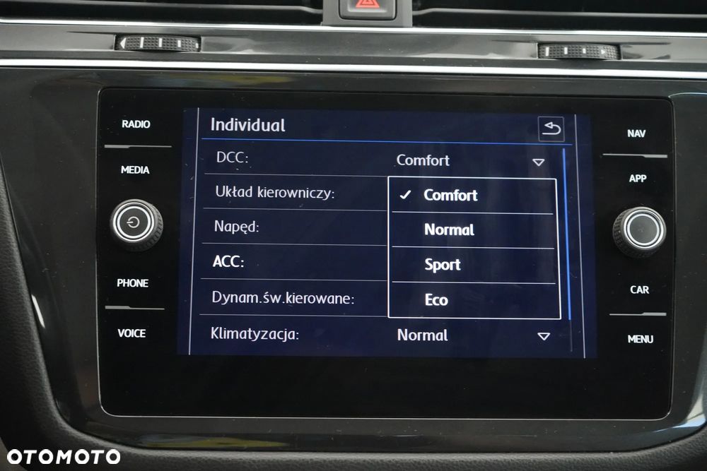 Volkswagen Tiguan Allspace 2.0 TDI SCR Comfortline DSG - 23