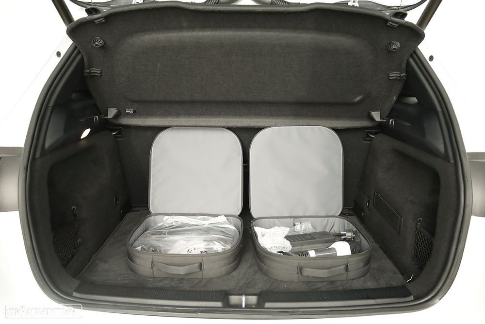 Mercedes-Benz B 250 e - 26