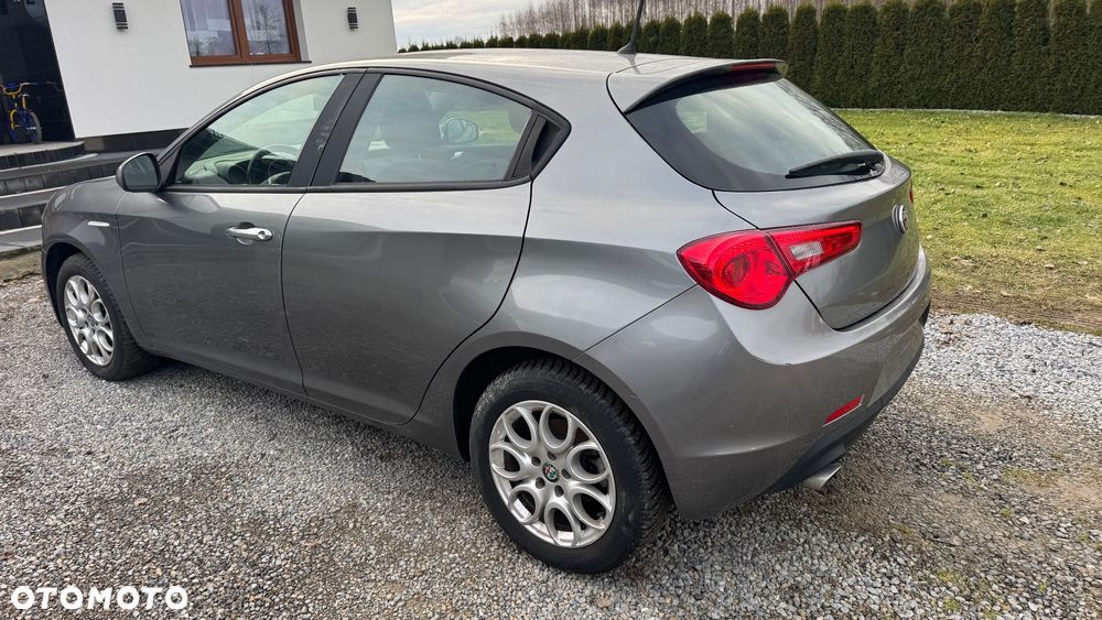 Alfa Romeo Giulietta - 4