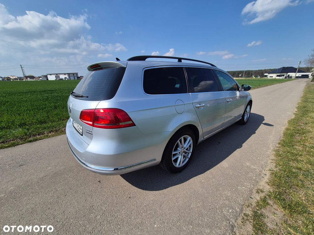 Volkswagen Passat 2.0 TDI Comfortline - 4