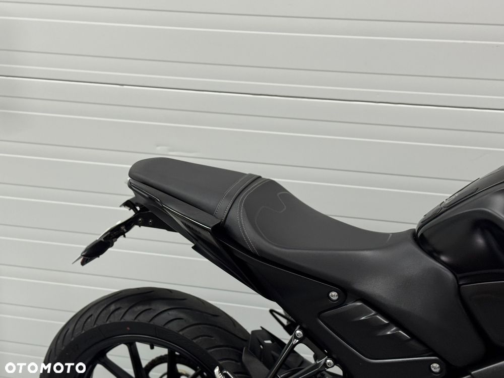 Yamaha MT - 5