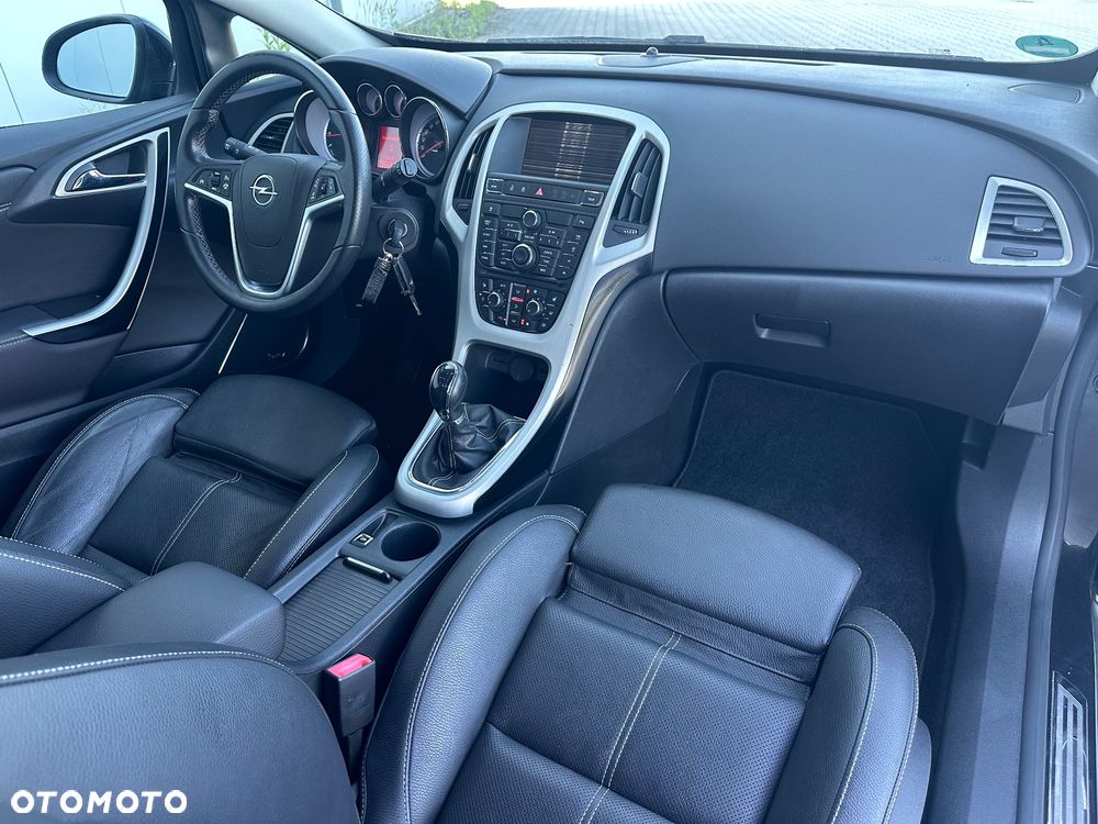 Opel Astra 1.6 Turbo Innovation - 13