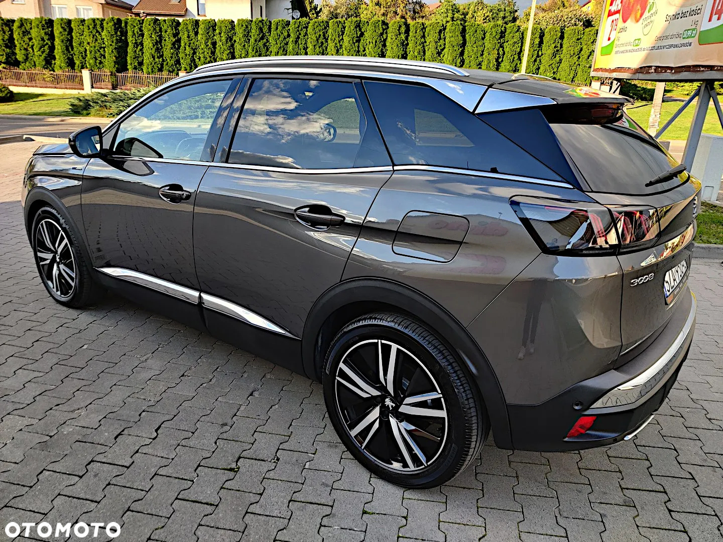 Peugeot 3008 Hybrid 225 e-EAT8 GT Pack - 10