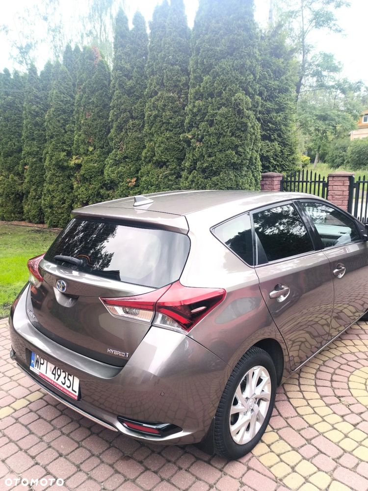 Toyota Auris Hybrid 135 Prestige - 6