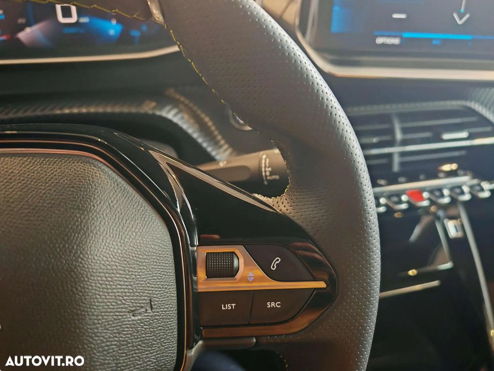 Peugeot 208 1.2 L PureTech STT GT - 19