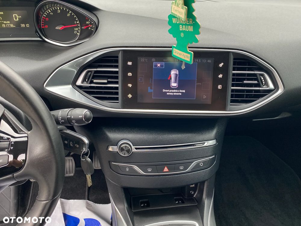 Peugeot 308 BlueHDi FAP 120 Stop&Start Active - 23