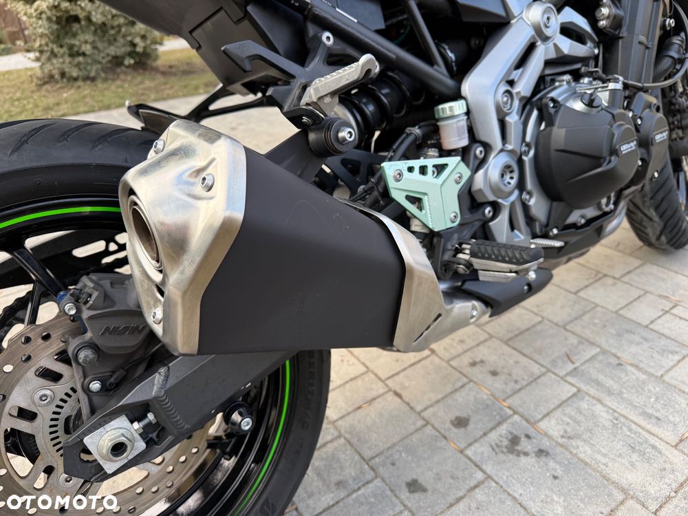 Kawasaki Z 900 - 19