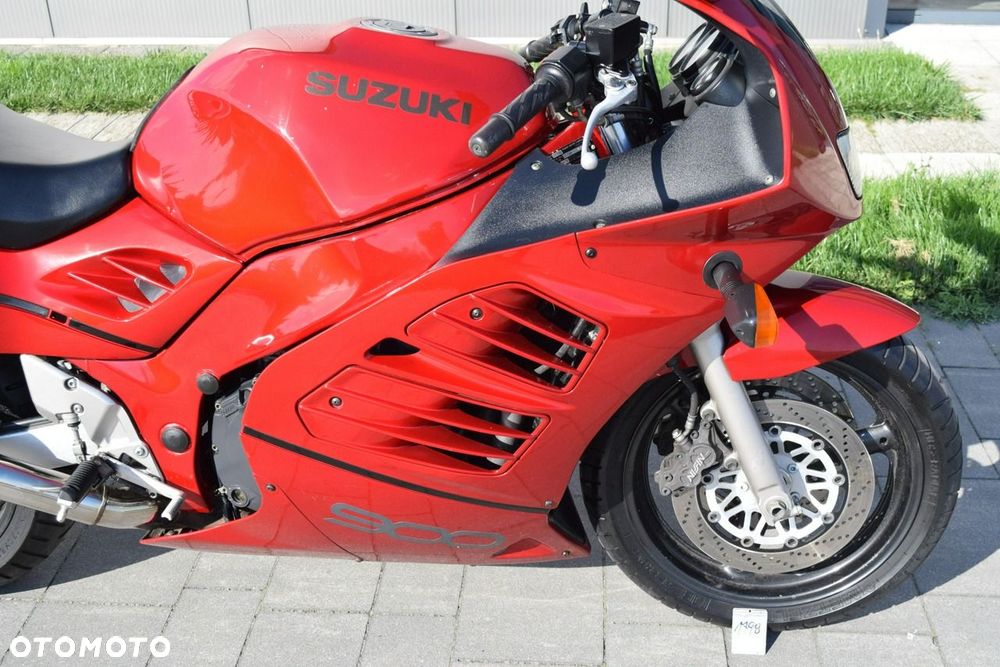 Suzuki RF - 8