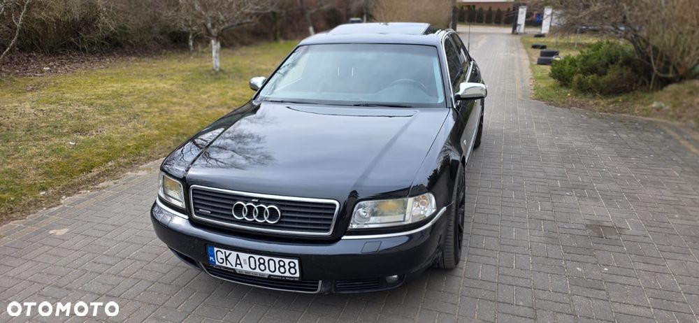 Audi A8 - 8