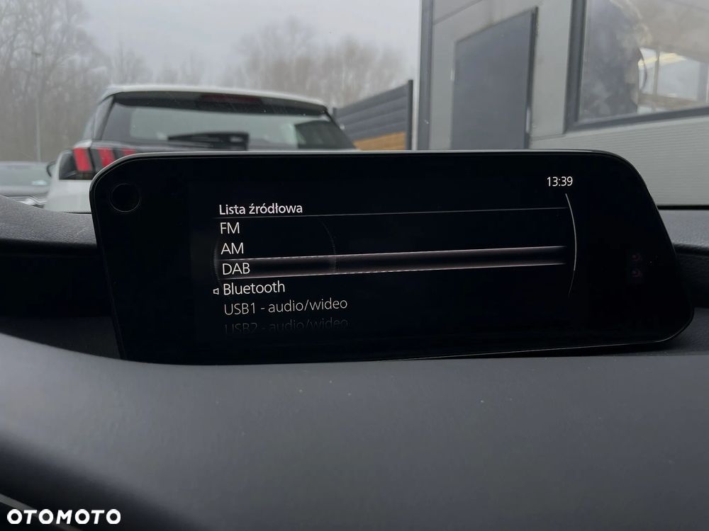 Mazda 3 e-SKYACTIV-G 122 M HYBRID DRIVE EXCLUSIVE-LINE - 30