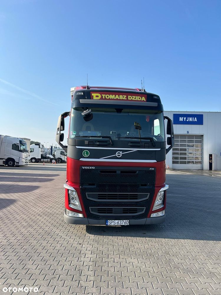 Volvo FH Low Deck MEGA - 4