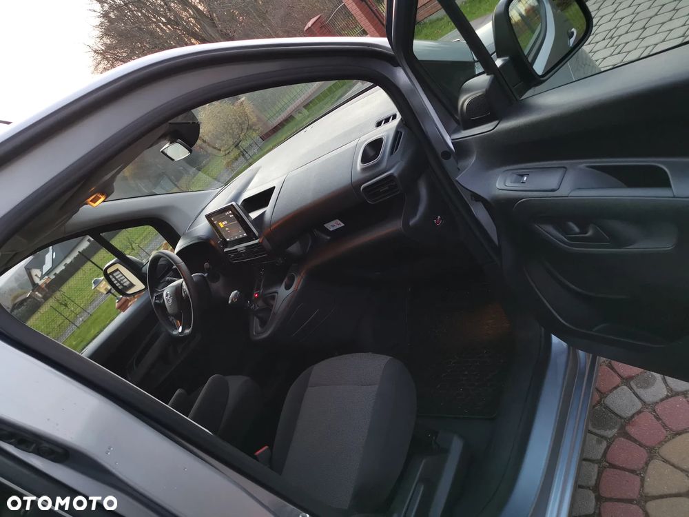 Opel Combo XL 1.5 CDTI Essentia S&S - 23