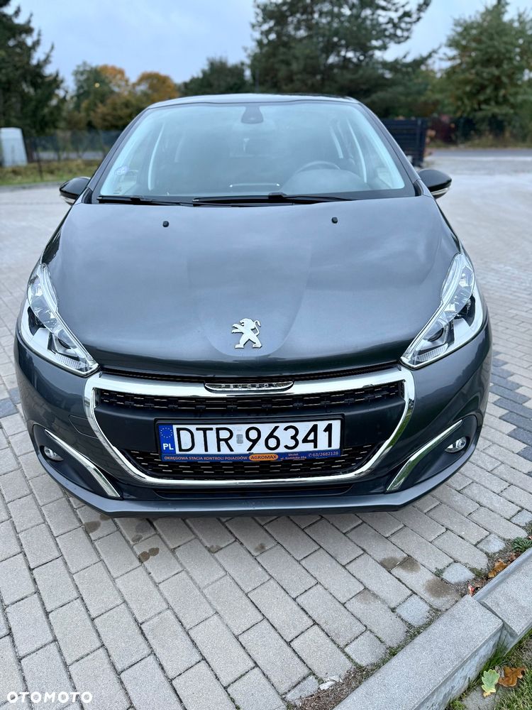 Peugeot 208 - 2