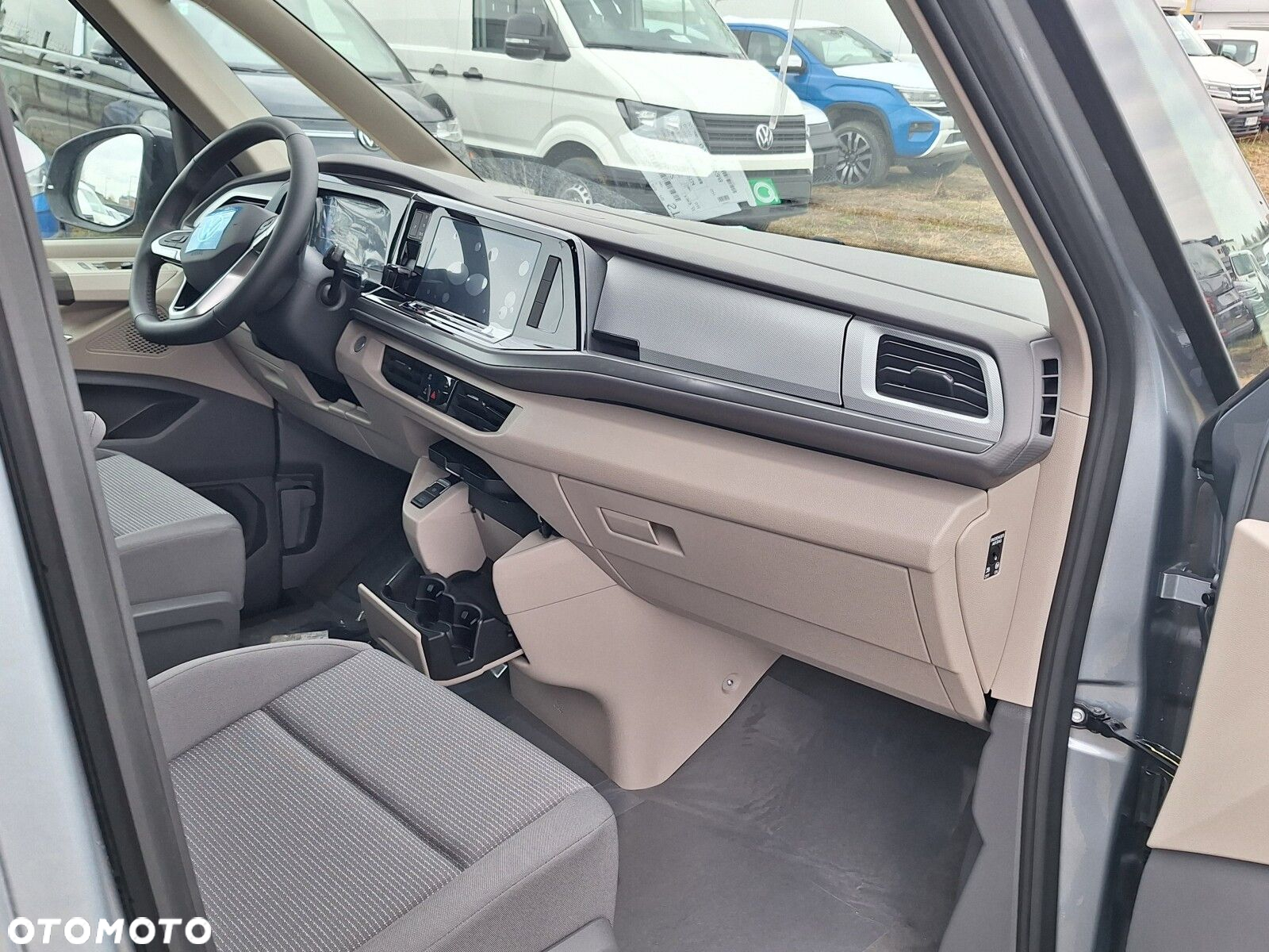 Volkswagen Multivan - 18