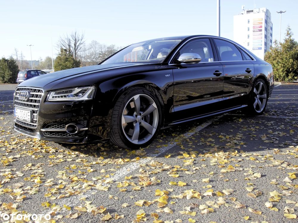 Audi S8 - 1