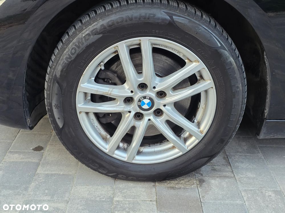 BMW Seria 2 220d - 6