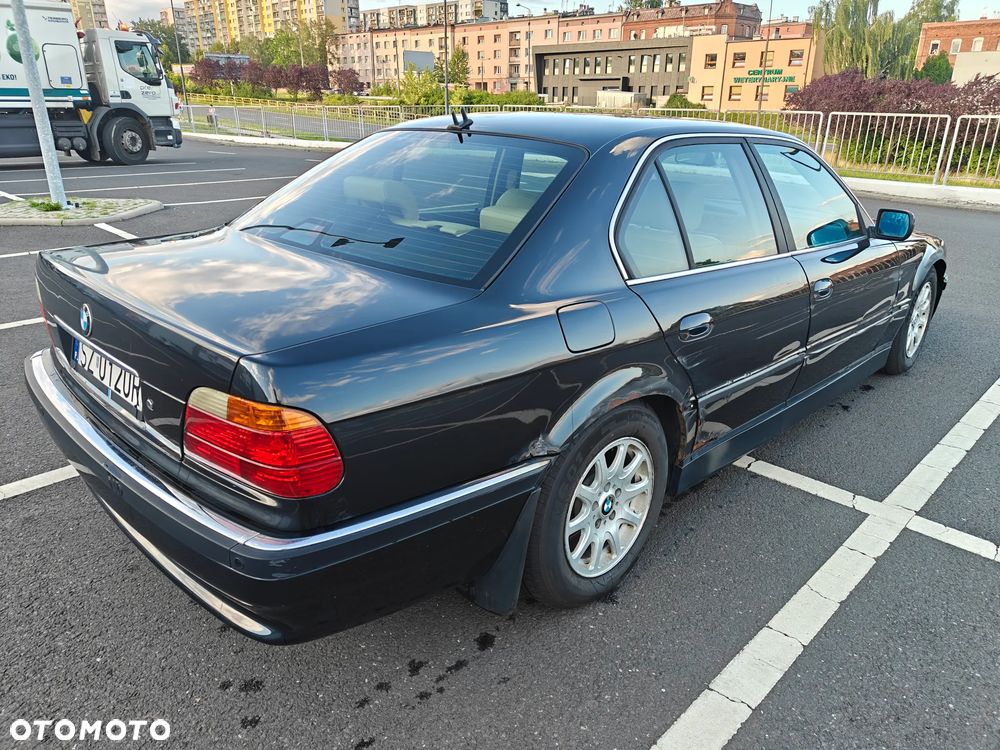 BMW Seria 7 - 7