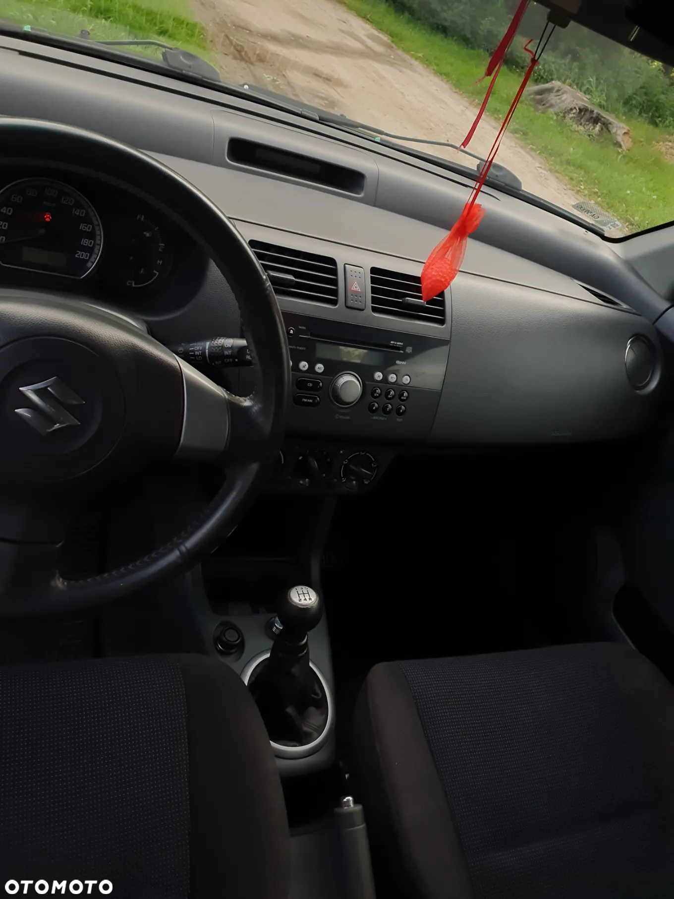 Suzuki Swift - 7