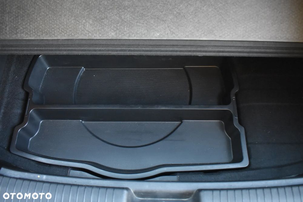 Hyundai ix20 1.4 Edition 20 - 21