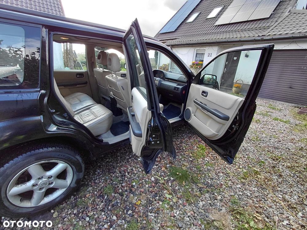 Nissan X-Trail 2.0 Luxury - 7