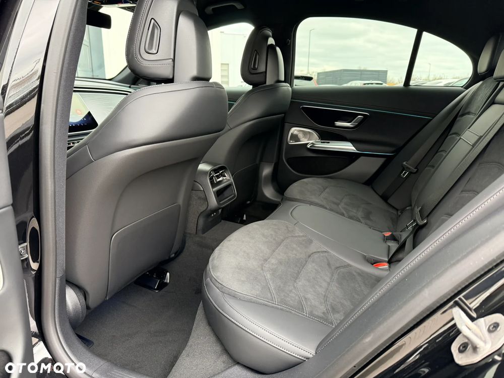 Mercedes-Benz Klasa E - 34