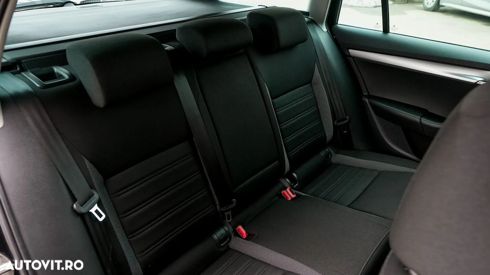 Skoda Octavia 1.6 TDI DSG Ambition - 25