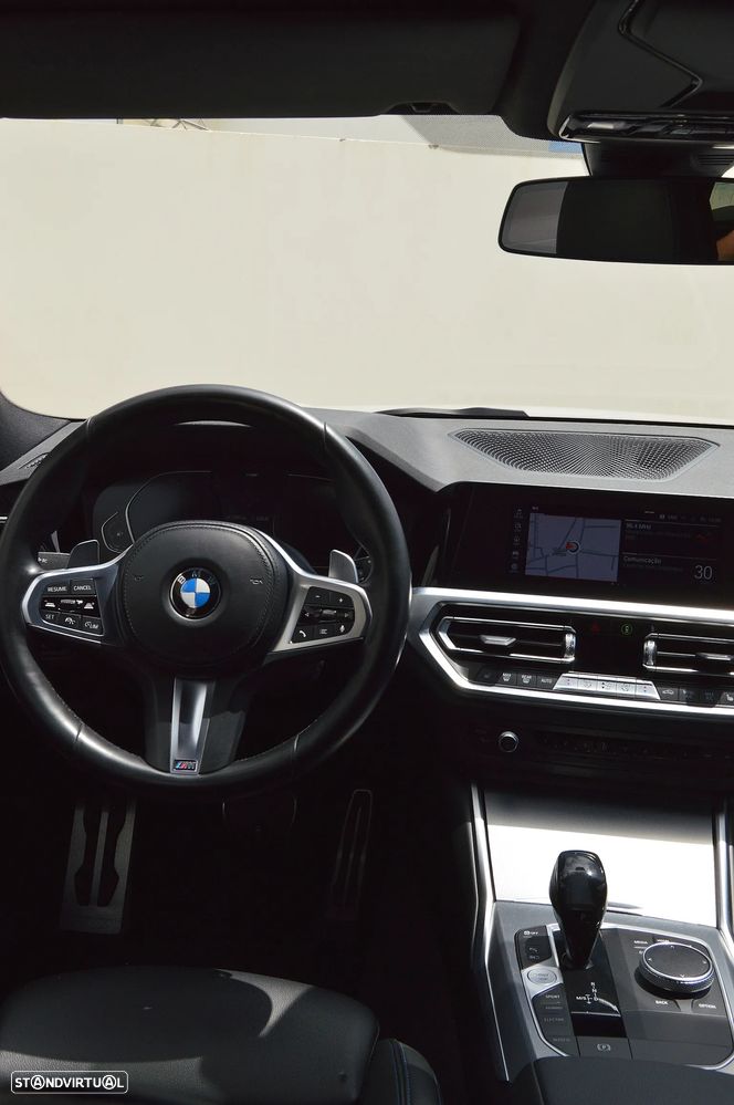 BMW 330 e iPerformance Pack M Shadow - 23