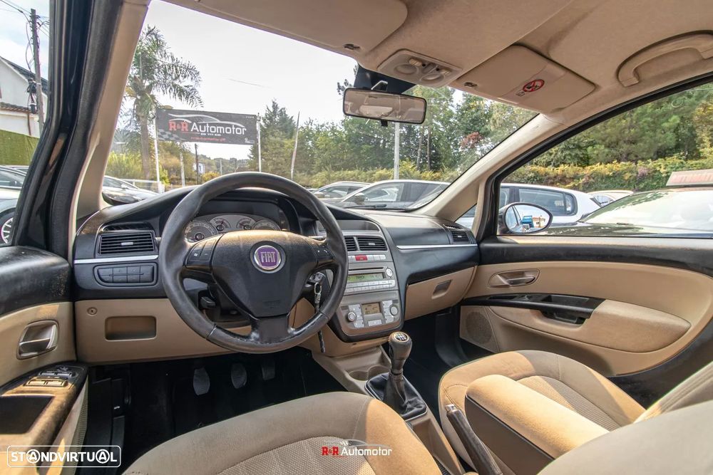 Fiat Linea 1.3 M-Jet Emotion - 22