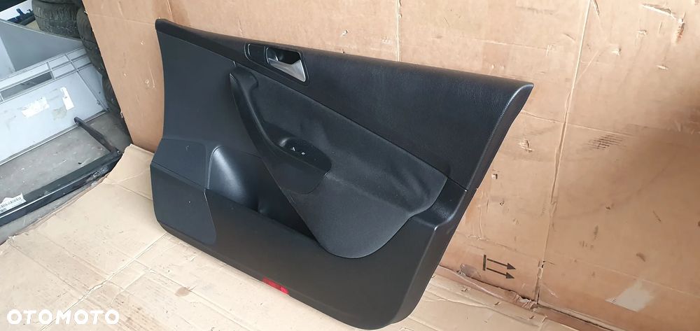 Boczek tapicerka prawy przód przednia prawa VW Passat B6 - 3