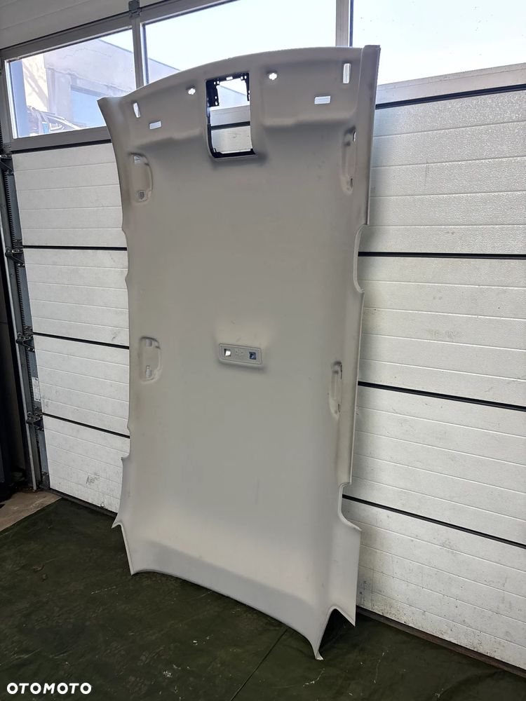 Skoda Superb III 3 kombi podsufitka 3V9867501H - 3