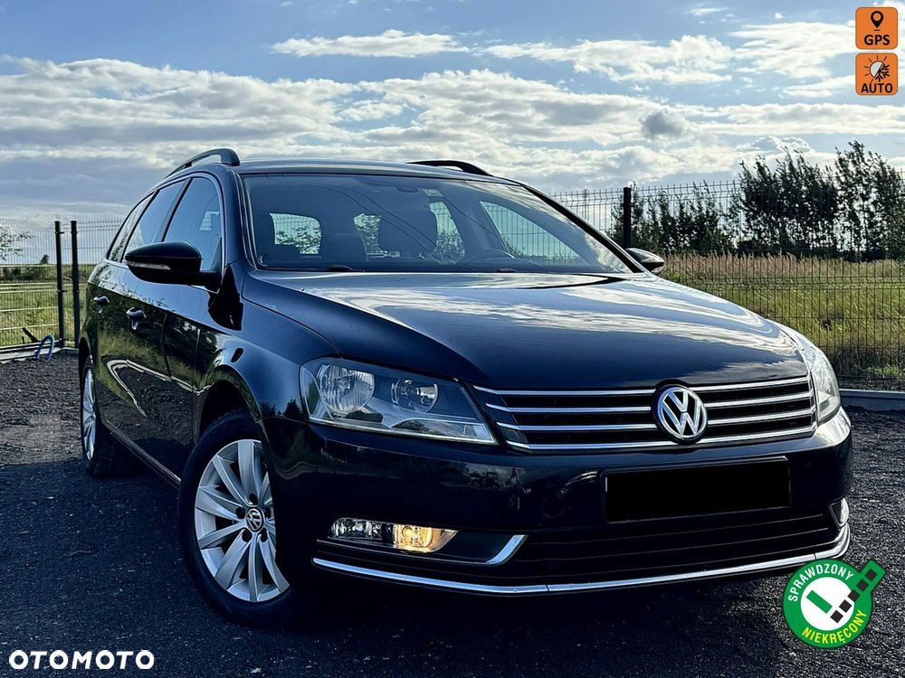 Volkswagen Passat - 1
